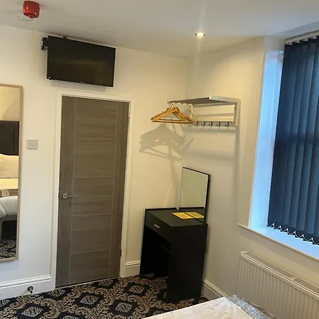 Shores Holiday Apartments Blackpool Esterno foto