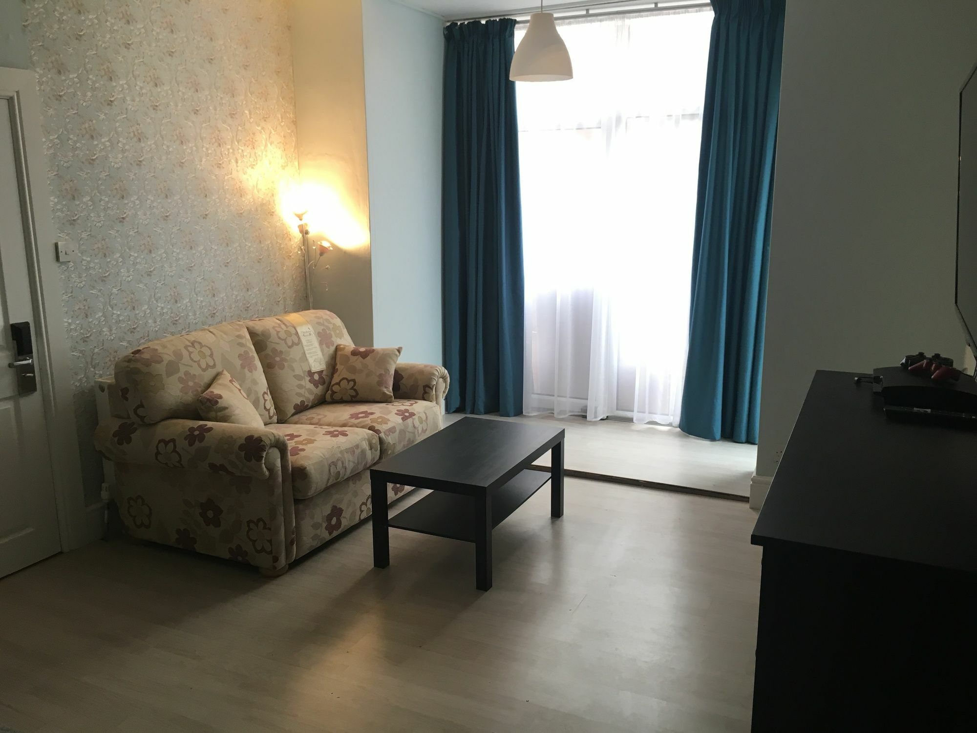 Shores Appartement *